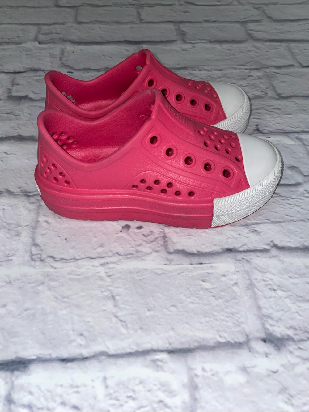 Converse Chuck Taylor All Star Play Lite CX Pink Sneaker. Size 11